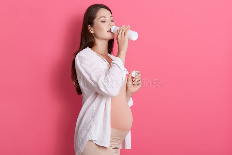 Read more about the article PROTEIN POWDERS AND PREGNANCY