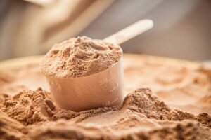 Read more about the article Whey protein: benefits and side-effects